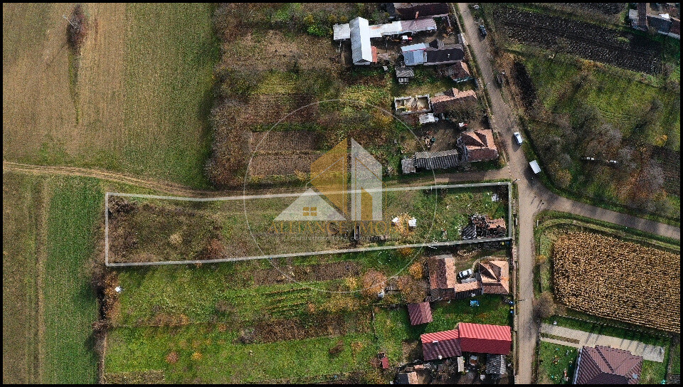 Teren intravilan de vânzare – Dipșa